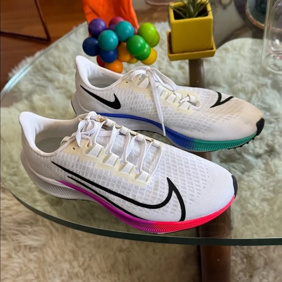 Nike Air Zoom Pegasus 37 running shoe in the 'White Multi-Color - Picture 2 of 8